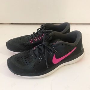 Nike flex 2017 running shoes